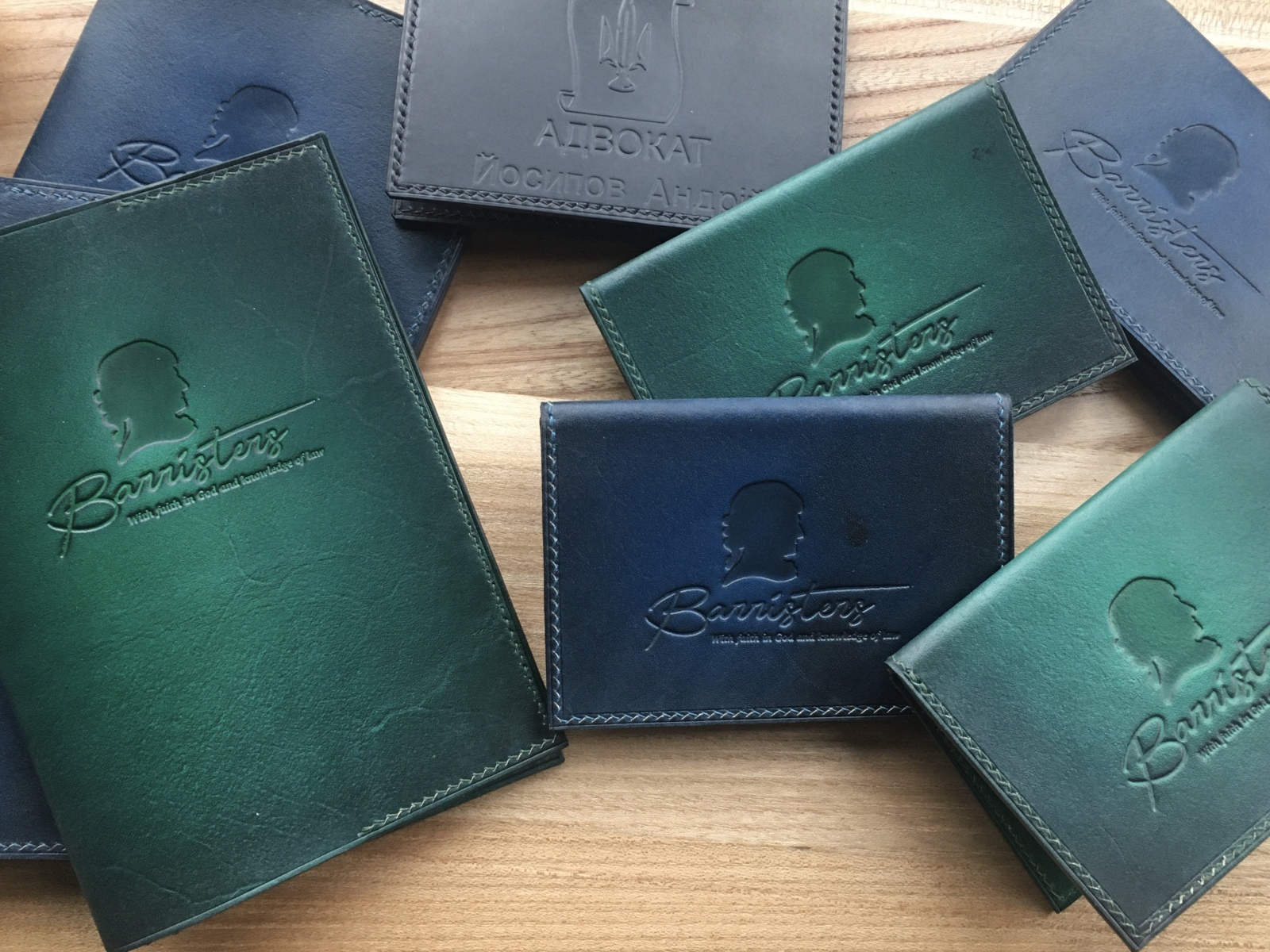 Обложки для паспортов и удостоверений адвокатов