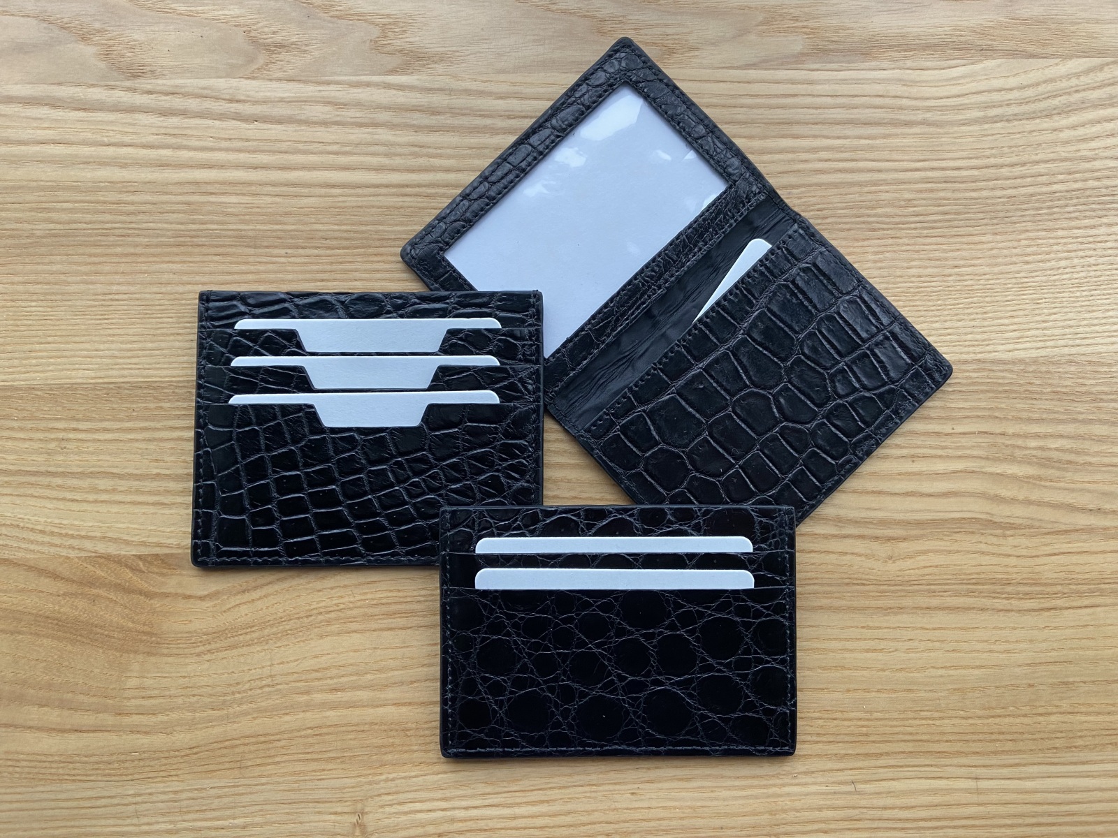 Картхолдеры из кожи крокодила