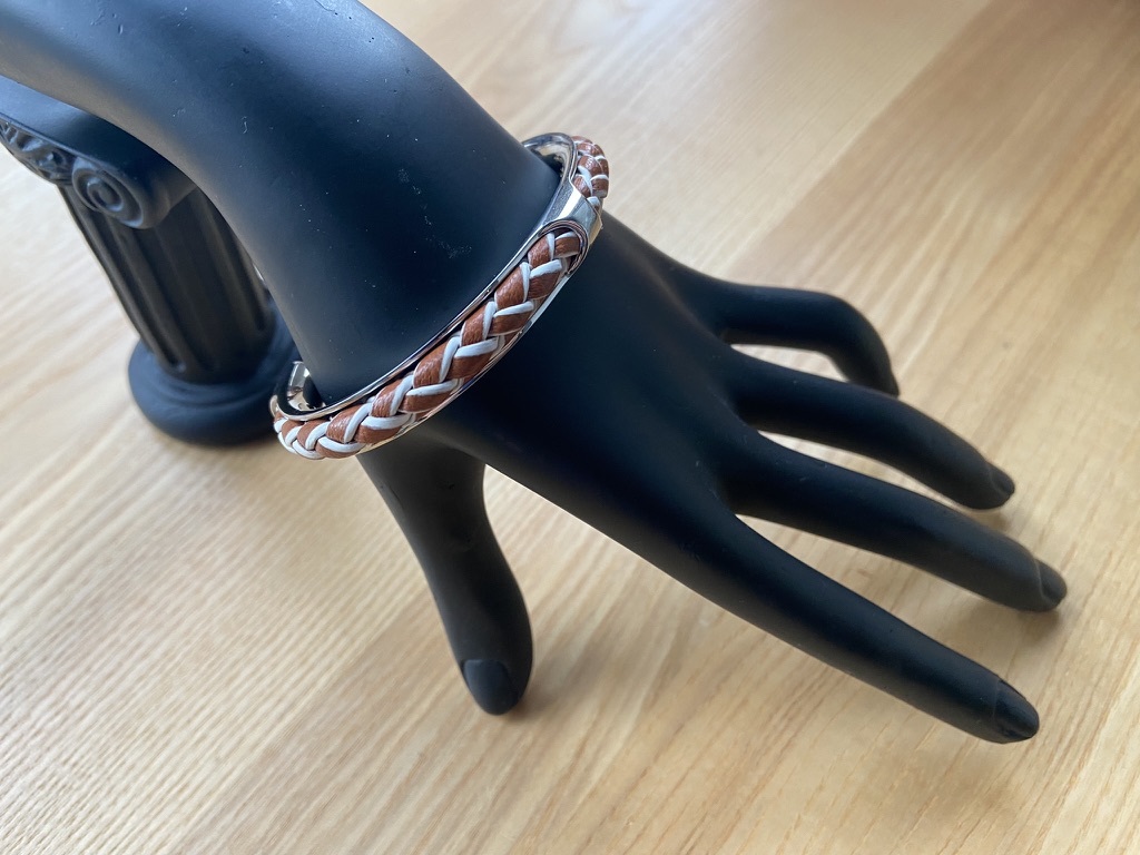 Браслет із шкіри та сталі