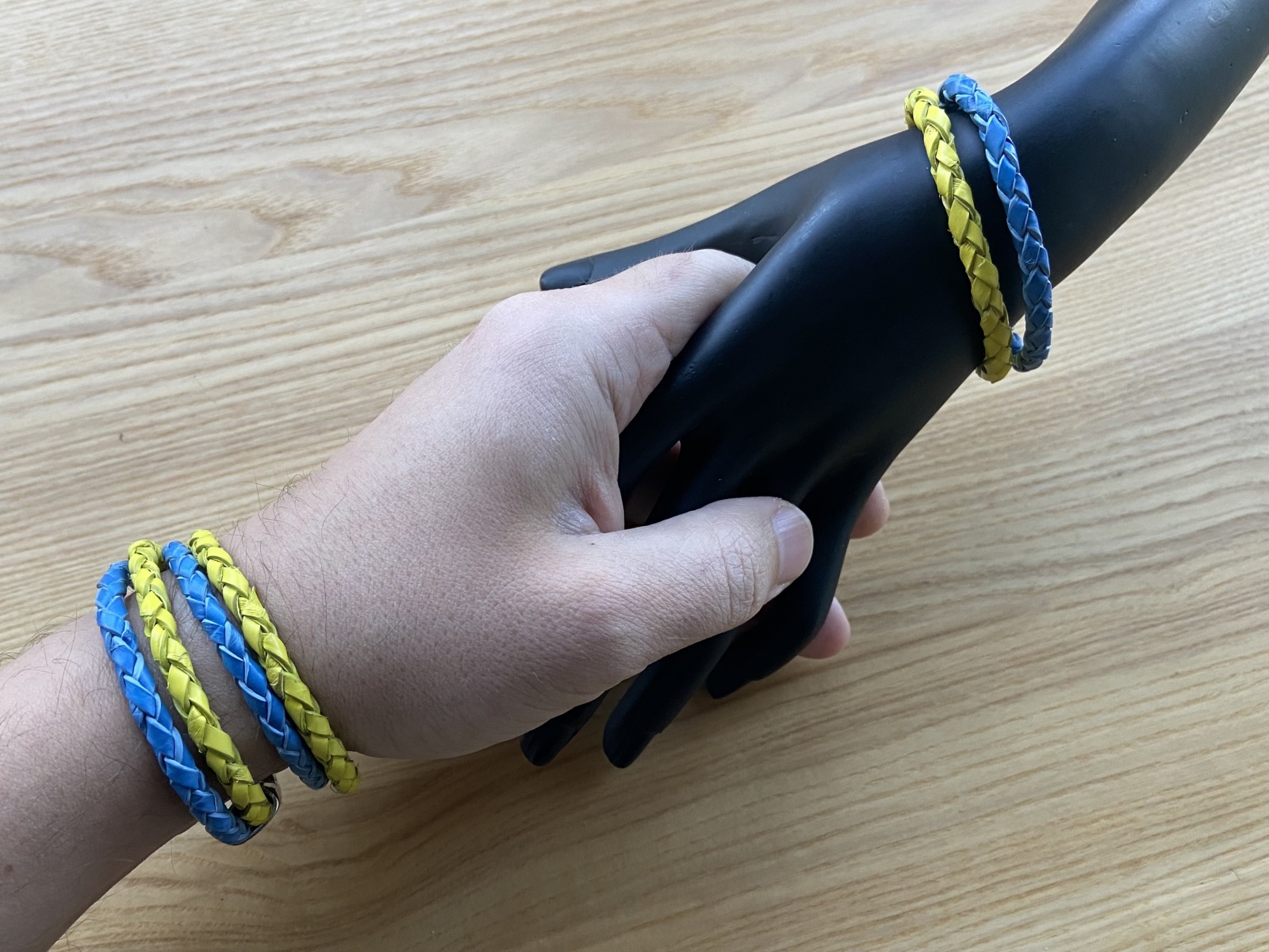 Браслеты из кожи крокодила