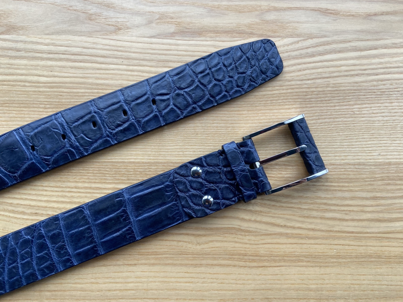 Ремень из кожи крокодила