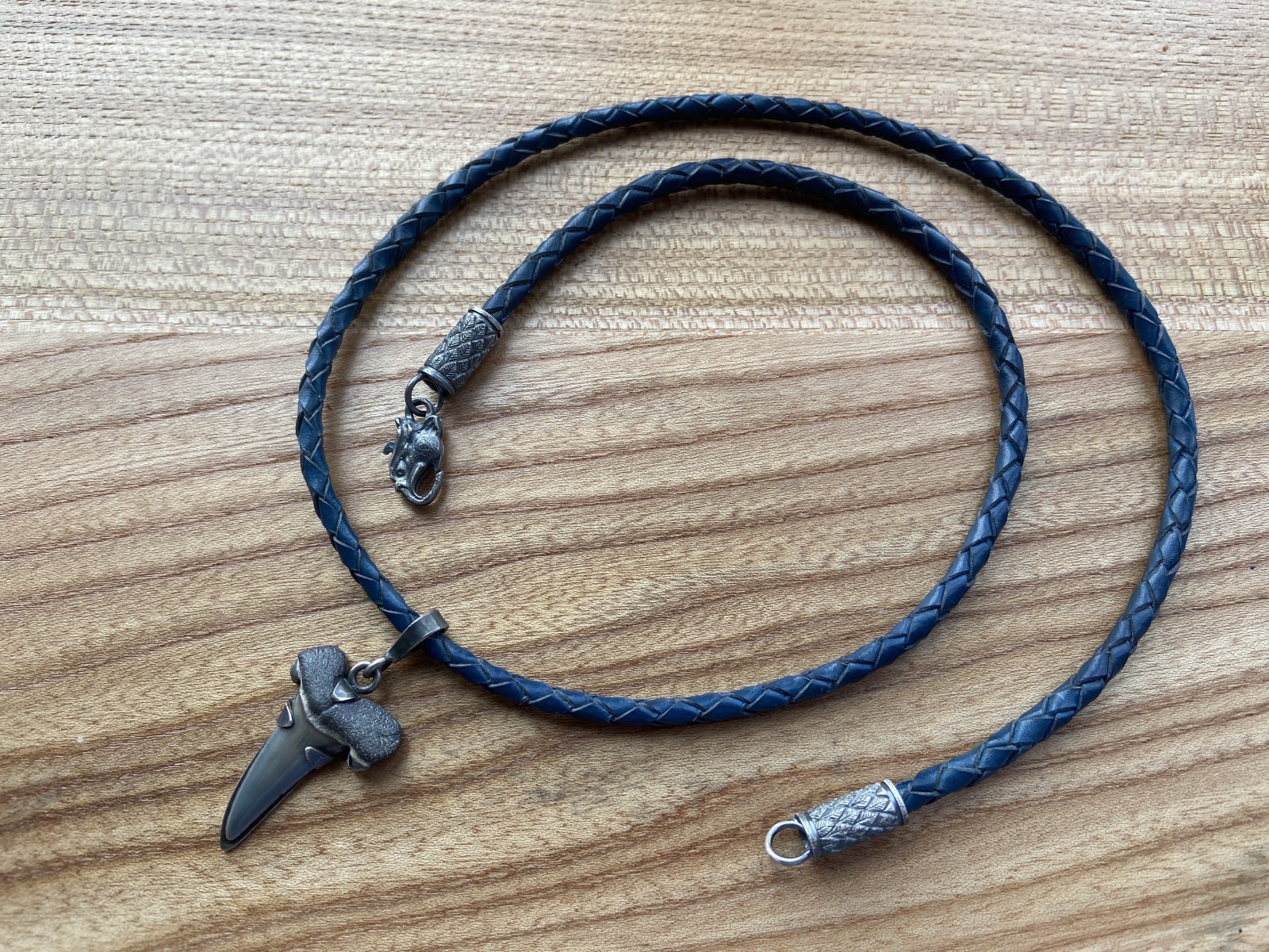 Кожаный шнур (гайтан)